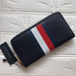 トミーヒルフィガー(TOMMY HILFIGER)の大人気トミーヒルフィガー長財布小銭入れ付き　メンズレディース兼用(長財布)