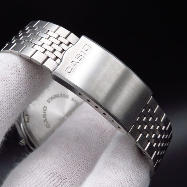 CASIO デジタル腕時計 60QR-22 オールドカシオ クロノグラフ 時計 CASIO デジタル腕時計 60QR-22 オールドカシオ クロノグラフ 時計