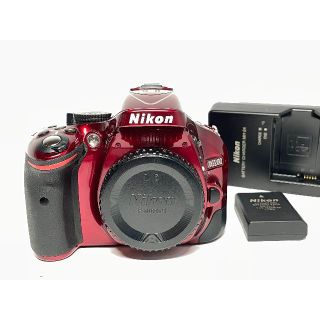 ニコン(Nikon)のニコン D5200 ボディ レッド (デジタル一眼)