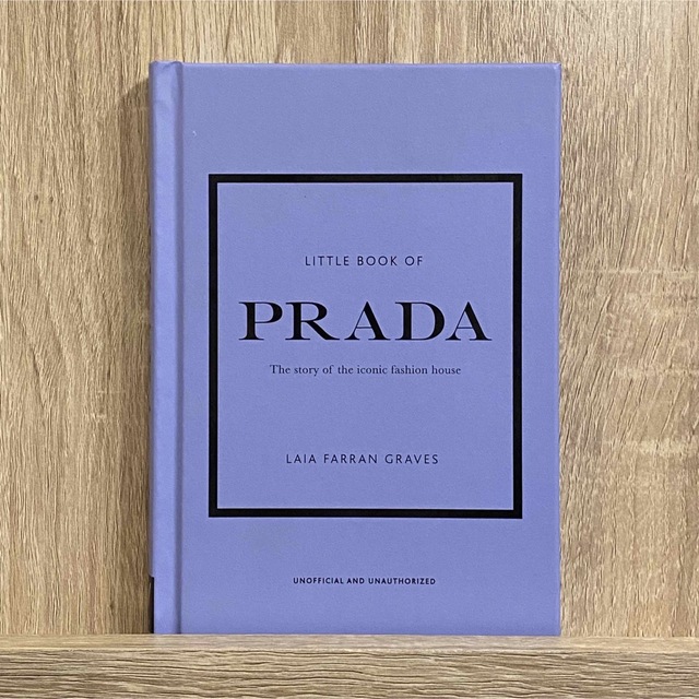 ★特別価格★ファッション洋書　プラダPRADA ブランドブック　日本未発売 エンタメ/ホビーの本(ファッション/美容)の商品写真