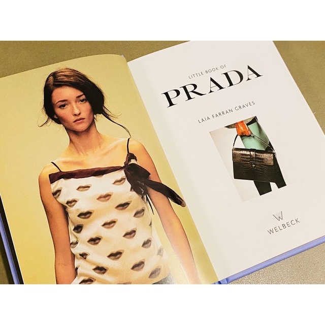 ★特別価格★ファッション洋書　プラダPRADA ブランドブック　日本未発売