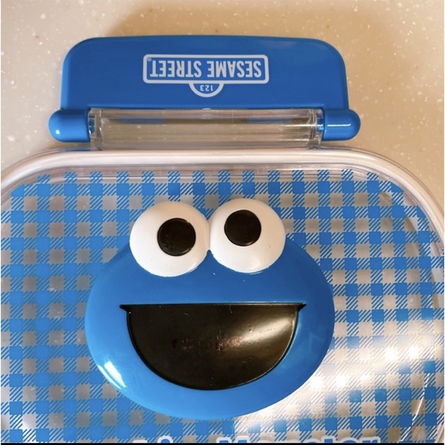 Cookie Monster キャラクターお弁当箱 インテリア/住まい/日用品のキッチン/食器(弁当用品)の商品写真