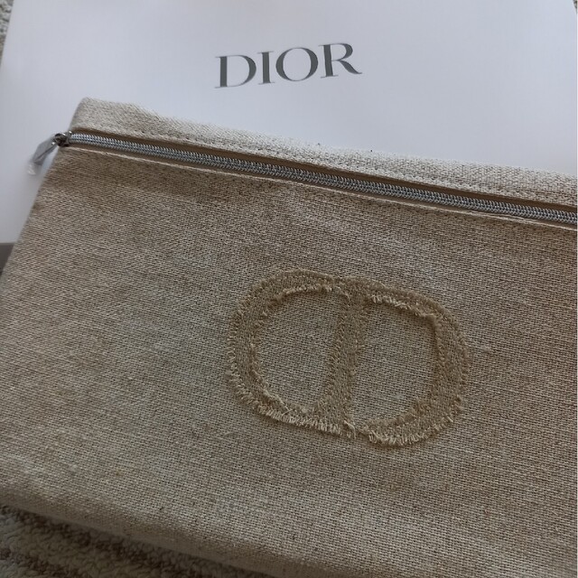 Dior(ディオール)の未使用Diorのリネンポーチ☆大きめサイズ レディースのファッション小物(ポーチ)の商品写真