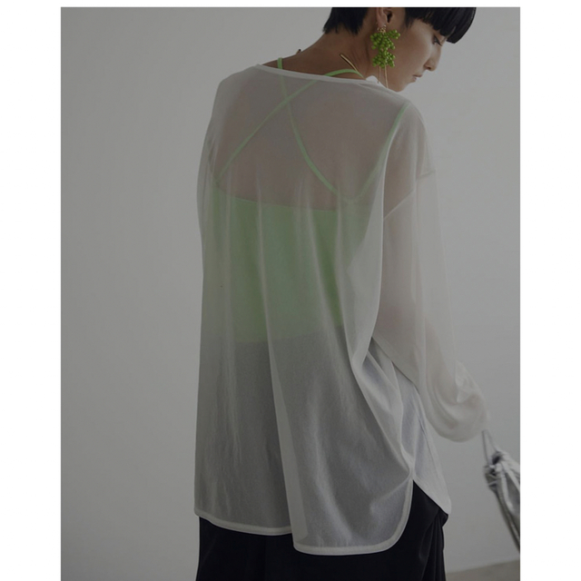 Ameri VINTAGE(アメリヴィンテージ)のMEDI COLOR INNER SHEER TOP レディースのトップス(シャツ/ブラウス(長袖/七分))の商品写真