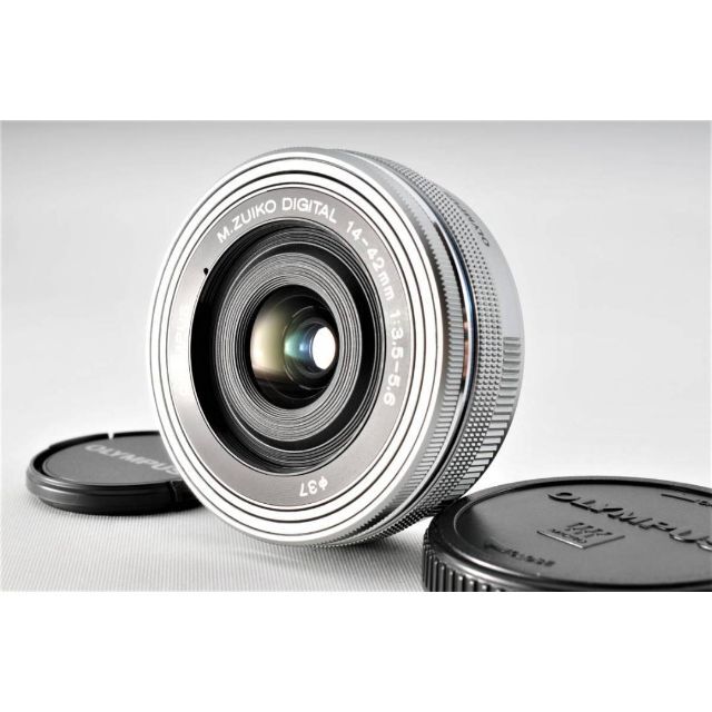 OLYMPUS M.ZUIKO 14-42mm F3.5-5.6 EZ #813 | www.causus.be