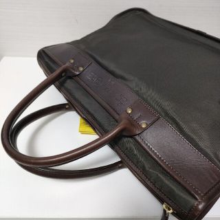 Felisi - フェリージ 1731 ビジネスバッグ ナイロン×レザー カーキ