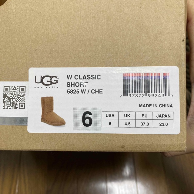 UGG AUSTRALIA(アグオーストラリア)のUGG アグ　ムートンブーツ　ショート　6 レディースの靴/シューズ(ブーツ)の商品写真