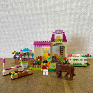 レゴ(Lego)のLEGO ジュニア　ポニーハウスセット　説明をお読み下さい！(積み木/ブロック)
