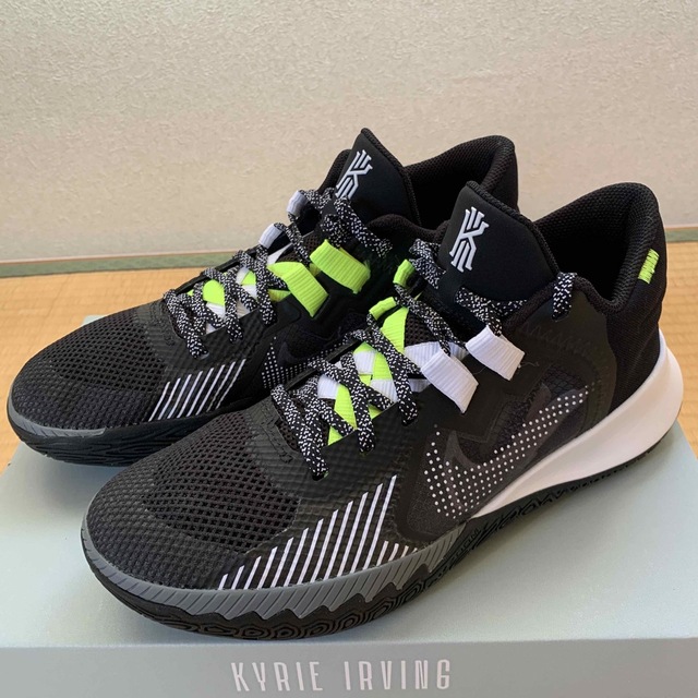 Kyrie Flytrap 5 Basketball Shoes  カイリー
