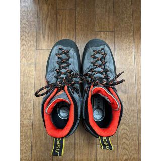 スポルティバ(LA SPORTIVA)の【バッカス様】スポルティバ ボルダーXミッドGTX (Carbon/Flame）(登山用品)