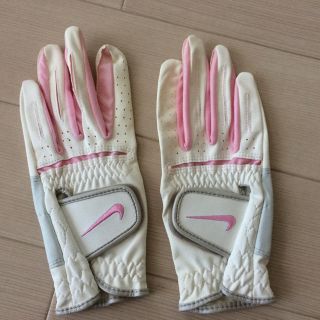 ナイキ(NIKE)の最終お値下げ 新品！NIKE ゴルフグローブ(その他)