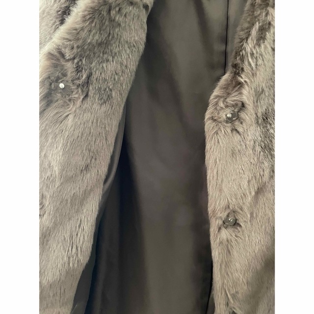 mysty woman(ミスティウーマン)のフェイクファーコート レディースのジャケット/アウター(毛皮/ファーコート)の商品写真