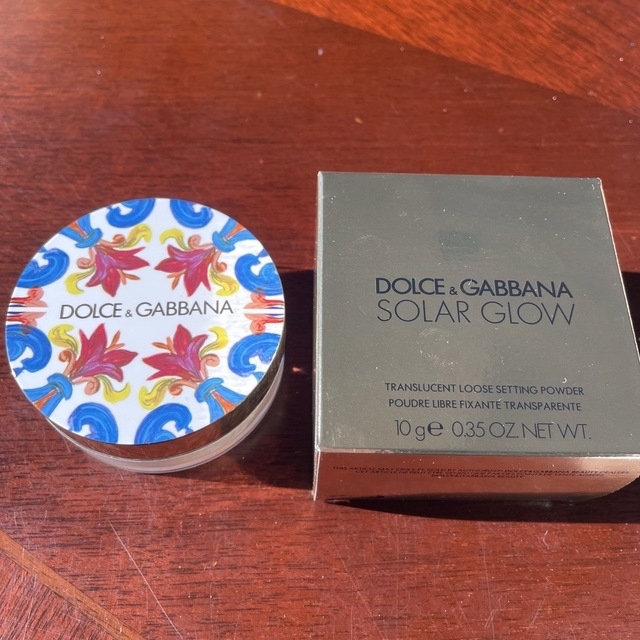 DOLCE&GABBANA(ドルチェアンドガッバーナ)のドルチェ&ガッバーナ　トランスルーセントルースセッティングパウダー コスメ/美容のベースメイク/化粧品(フェイスパウダー)の商品写真