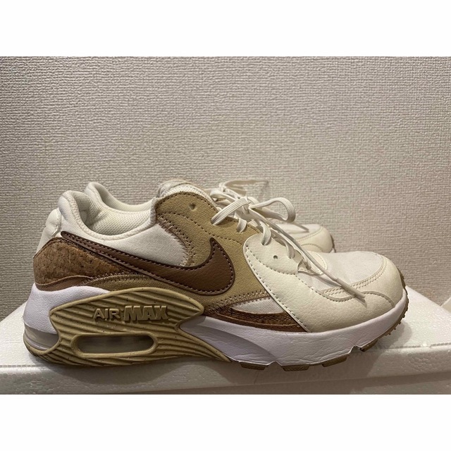 NIKE(ナイキ)のエアマックスエクシー／AIR MAX コルク25cm レディースの靴/シューズ(スニーカー)の商品写真