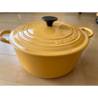 ルクルーゼ(LE CREUSET)のル・クルーゼ22cm ココット イエロー(鍋/フライパン)