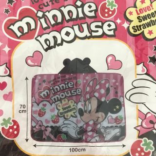 ディズニー(Disney)のミニーマウス　フード付きブランケット・新品(キャラクターグッズ)