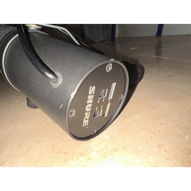 SM7B / SHURE