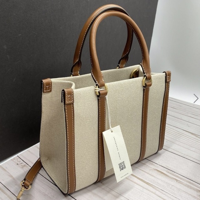 Tory Burch - トリーバーチTORY BURCH BLAKE SMALL CANVAS TOTEの通販 by  Sun🌻｜トリーバーチならラクマ