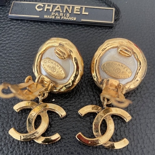 CHANEL(シャネル)の美品chanelヴィンテージパールイヤリング レディースのアクセサリー(イヤリング)の商品写真