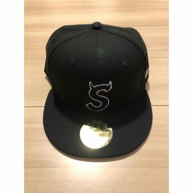 シュプリーム S Logo New Era 5/8 黒-