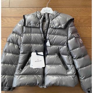 モンクレール(MONCLER)のりんご様ご専用　新品未使用 モンクレール  キッズ　ダウンジャケット　６(ジャケット/上着)