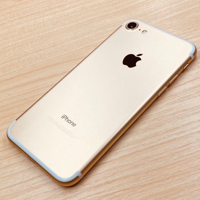 美品 ﾊﾞｯﾃﾘｰ100％ iPhone7 32GB SIMフリー P66 - スマートフォン本体