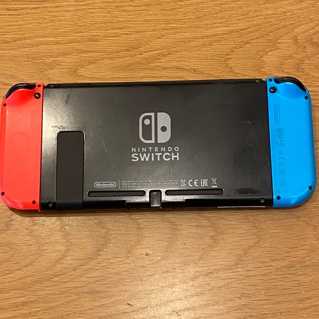 Nintendo Switch(ニンテンドースイッチ)のNintendo Switch （L）ネオンブルー/（R）ネオンレッド  エンタメ/ホビーのゲームソフト/ゲーム機本体(家庭用ゲームソフト)の商品写真