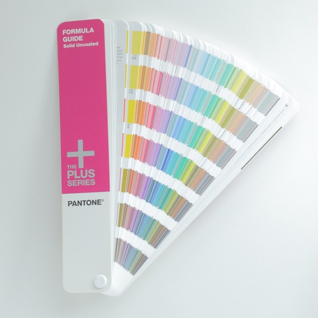 PANTONE(パントーン)の PANTONE PLUS パントン フォーミュラガイド GP1301 色見本帳 エンタメ/ホビーの本(資格/検定)の商品写真