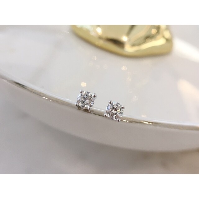 天然ダイヤモンドピアス0.4ct　k18