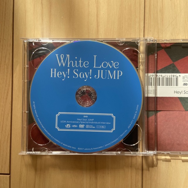 White Love Hey! Say! JUMP 初回限定盤 DVDのみ2枚 エンタメ/ホビーのDVD/ブルーレイ(アイドル)の商品写真