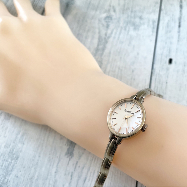 【電池交換済】MARGARET HOWELL 腕時計 オーバル ゴールド