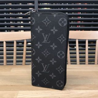 ルイヴィトン(LOUIS VUITTON)の新品同様 ルイヴィトン 現行 エクリプス ジッピーウォレットヴェルティカル 財布(長財布)