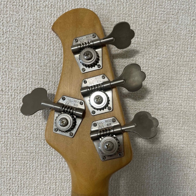 MUSICMAN stingray ベース 楽器のベース(エレキベース)の商品写真