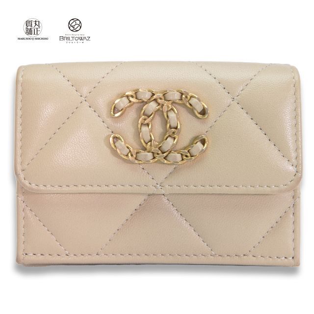 半額】 19 22SS シャネル - CHANEL スモールフラップウォレット
