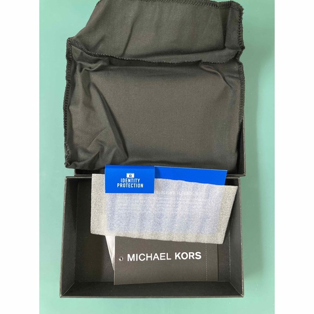 Michael Kors(マイケルコース)のマイケルコース　MICHAEL KORS 空箱 インテリア/住まい/日用品の収納家具(ケース/ボックス)の商品写真