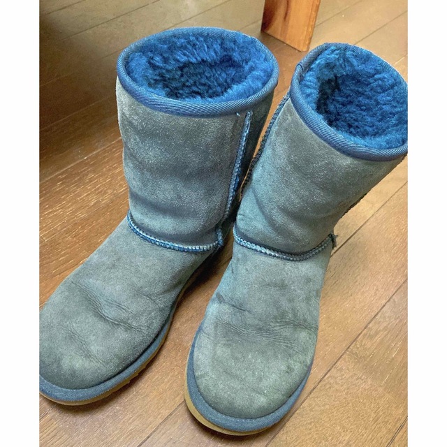 UGG(アグ)のアグ　UGG ムートン　ネイビー　24センチ レディースの靴/シューズ(ブーツ)の商品写真