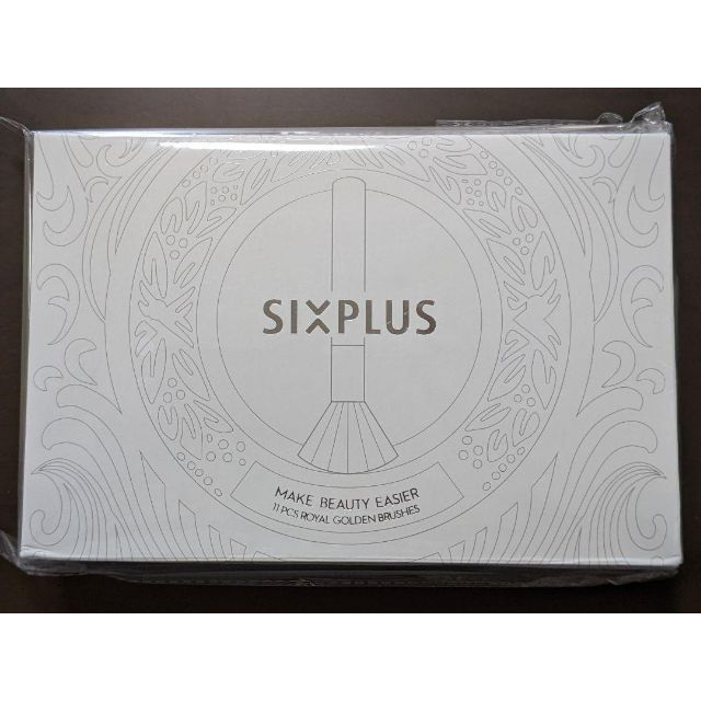SIXPLUS(シックスプラス)のシックスプラス  貴族のゴールド メイクブラシ　11本セット ポーチ付 コスメ/美容のメイク道具/ケアグッズ(ブラシ・チップ)の商品写真