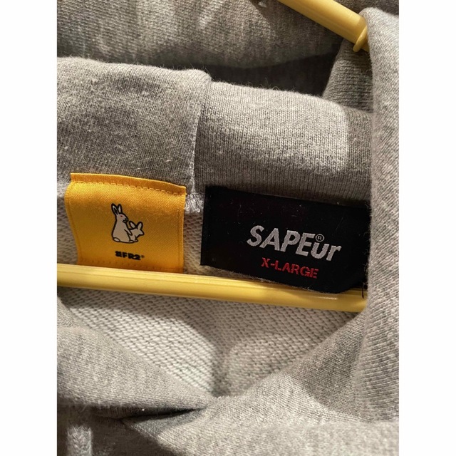 #FR2(エフアールツー)のSAPEur FR2 コラボパーカーXLサイズ メンズのトップス(パーカー)の商品写真