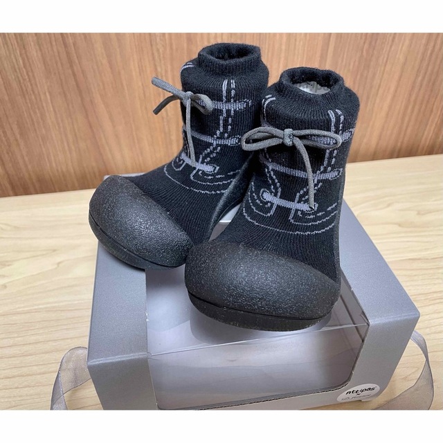 D.fesense(ディーフェセンス)の新品Attipas×D.fesense アティパス ディーフェセンス Boots キッズ/ベビー/マタニティのベビー靴/シューズ(~14cm)(フラットシューズ)の商品写真