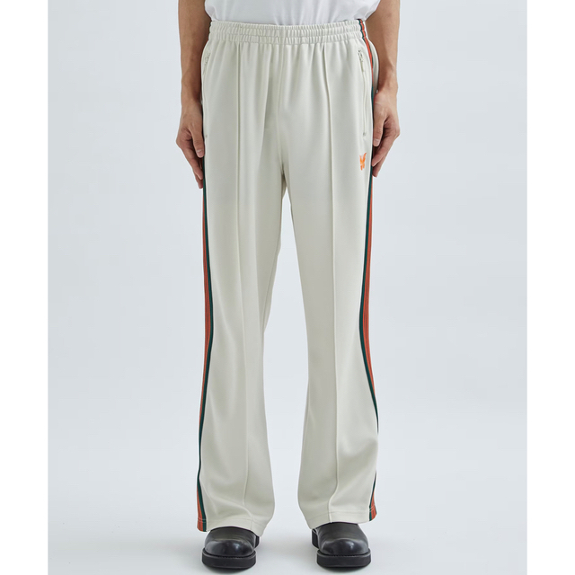 Needles(ニードルス)のNEEDLES TRACKPANTS 別注STUDIOUS エクリュ メンズのパンツ(スラックス)の商品写真