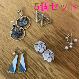 スリーコインズ(3COINS)のピアス5個セット(ピアス)