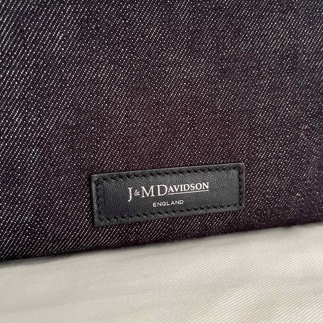 J&M DAVIDSON(ジェイアンドエムデヴィッドソン)の【極美品】J&M DAVIDSON　IRIS S デニム スタッズ レディースのバッグ(ショルダーバッグ)の商品写真