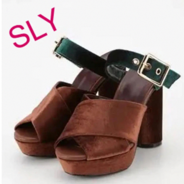 SLY(スライ)の【新品】SLY VELOUR CROSS MULE SANDALS Mサイズ レディースの靴/シューズ(サンダル)の商品写真