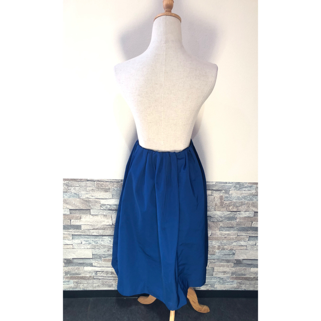 BEAUTY&YOUTH UNITED ARROWS(ビューティアンドユースユナイテッドアローズ)の＊ 美品　B&y ユナイテッドアローズ　膝丈　スカート  ブルー　青 レディースのスカート(ひざ丈スカート)の商品写真