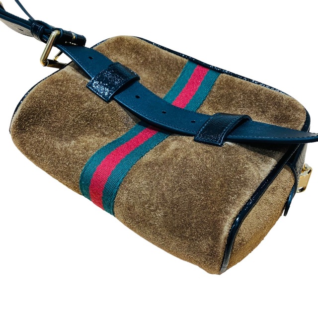 かわいい新作 - Gucci 極美品 グッチ ボディバッグ 517076 スウェード