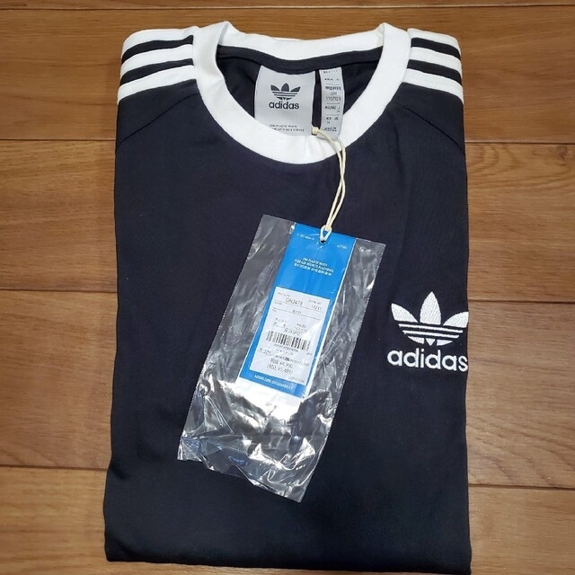 adidas(アディダス)のメンズ M  アディカラー クラシックス 3ストライプ 長袖Tシャツ メンズのトップス(Tシャツ/カットソー(七分/長袖))の商品写真