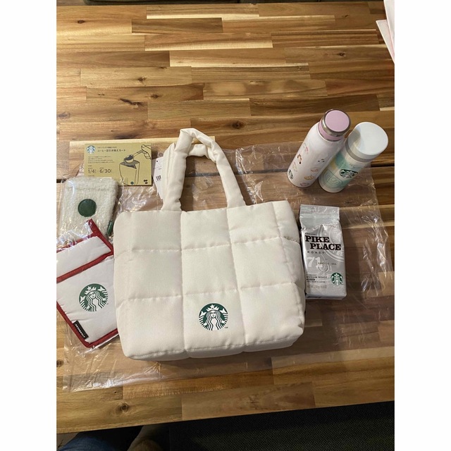 Starbucks Coffee(スターバックスコーヒー)のスタバ福袋2023★きょん様専用 食品/飲料/酒の飲料(コーヒー)の商品写真