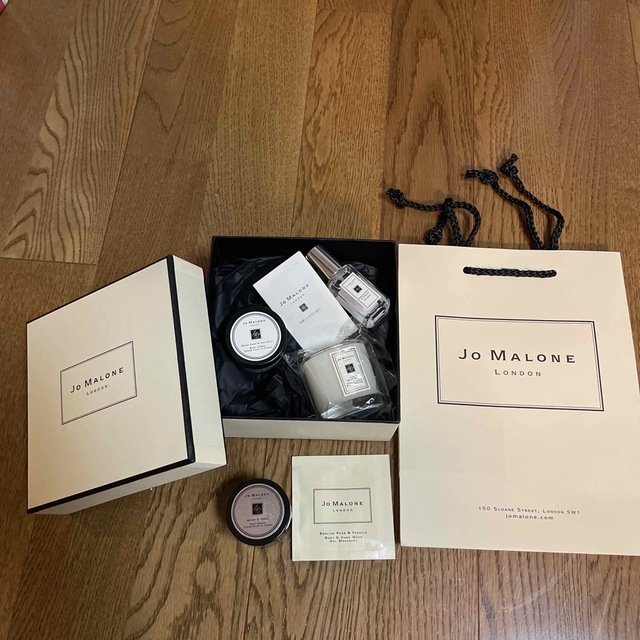 Jo Malone(ジョーマローン)のMami様専用　ジョーマローン　ミルラ&トンカ コスメ/美容のボディケア(ボディクリーム)の商品写真