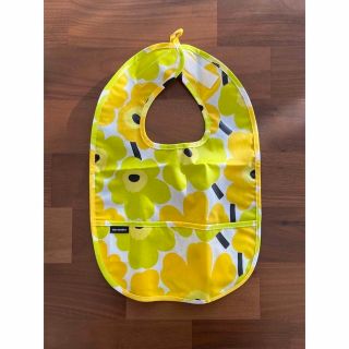 マリメッコ(marimekko)の【新品】marimekko ビブ 2点セット(お食事エプロン)