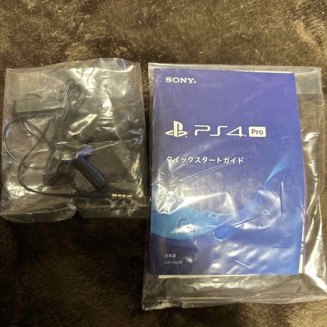 PS4 PROの最新版CHU7200B 1TB